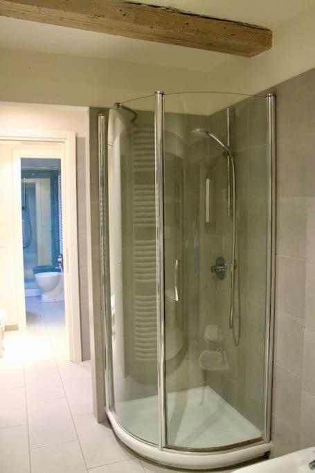 Modern 3br Near Santa Maria Novella Station Apartamento Florencia